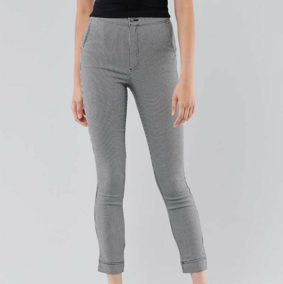 Hollister Pants - Ultra high rise houndstooth pants